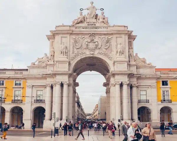 Book the Treasure Hunt Lisbon Team Building Activity